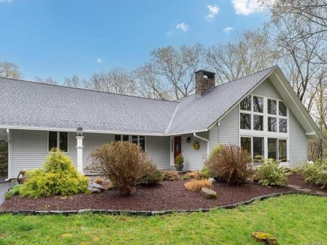 House for sale in Hamden, Connecticut