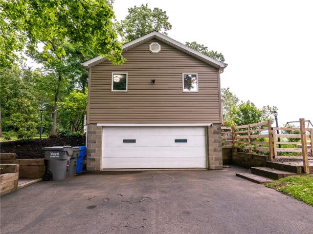 House for sale in Renfrew, Pennsylvania