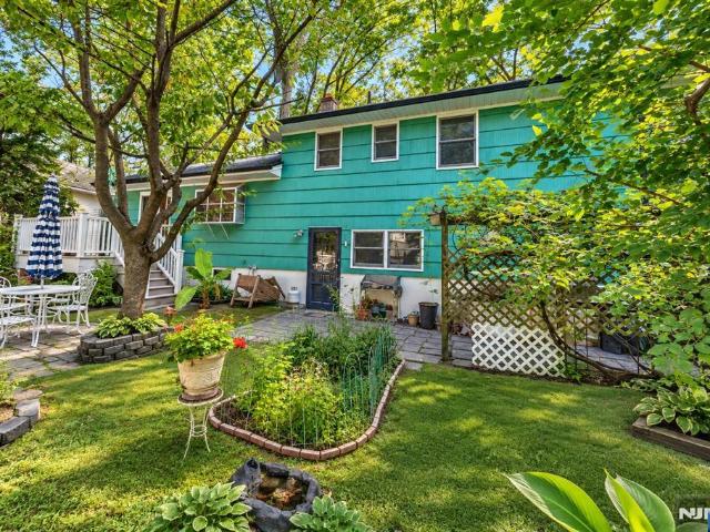 House for sale in Hillsdale, New Jersey