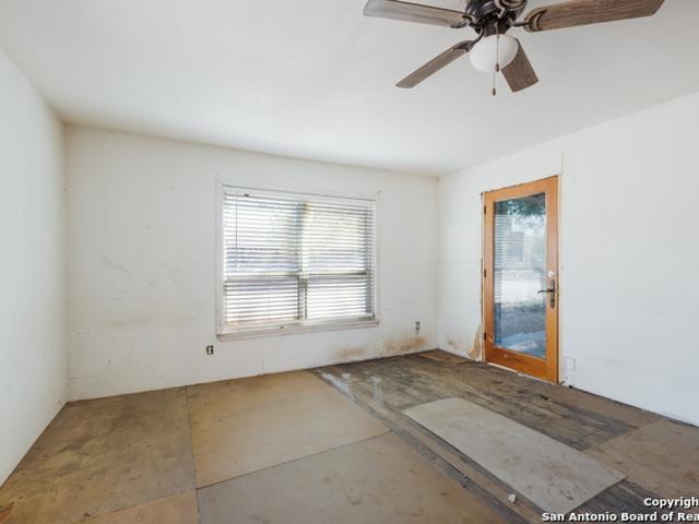 House for sale in Poteet, Texas