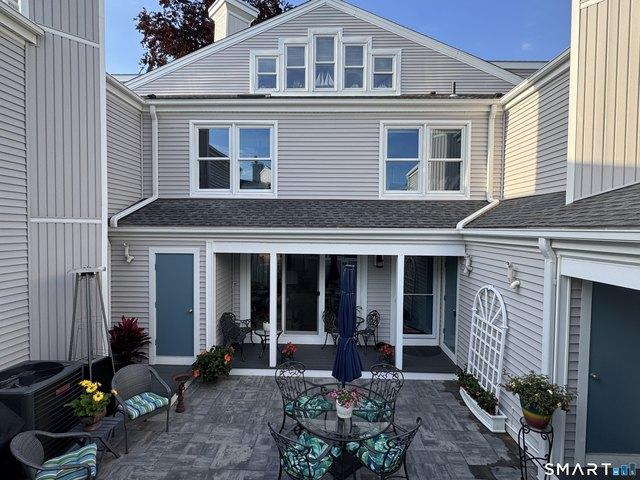 Townhouse for sale in East Haven, Connecticut