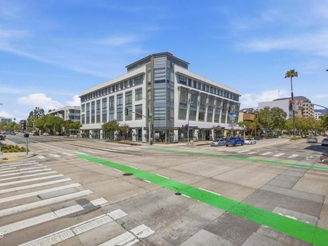 Condo for sale in Pasadena, California