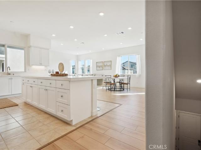 Condo for sale in Irvine, Orange County Great Park Condo for sale in Irvine, Orange County Great Park