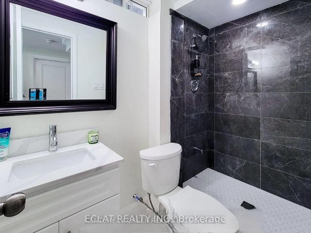 House for rent in Mount Hope, Hamilton