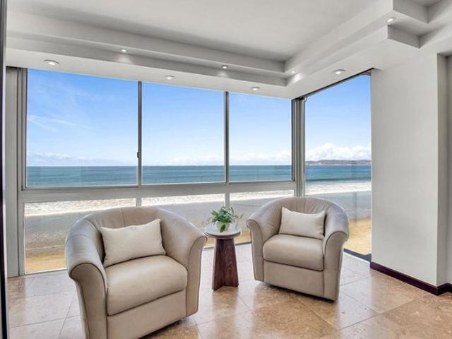 Condo for sale in Coronado, California
