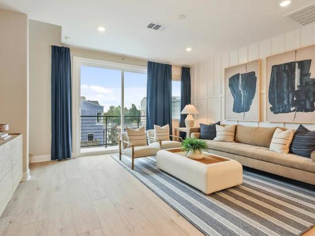 Condo for sale in Fullerton, Orange County
