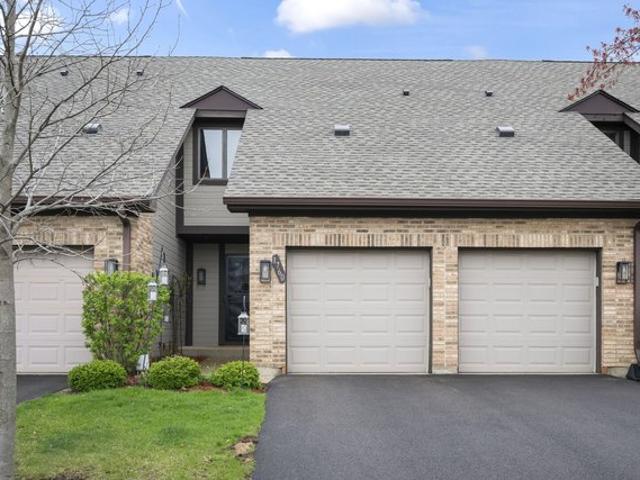 Townhouse for sale in Hoffman Estates, Illinois