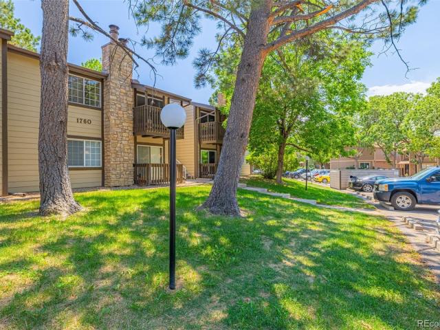 Condo for sale in Arapahoe, Colorado