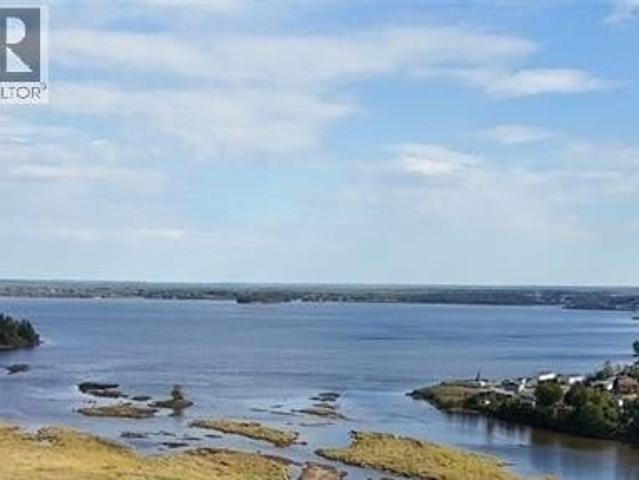 House for sale in Bathurst, New Brunswick