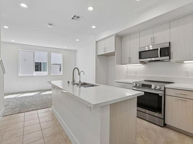 Townhouse for sale in Milpitas, California