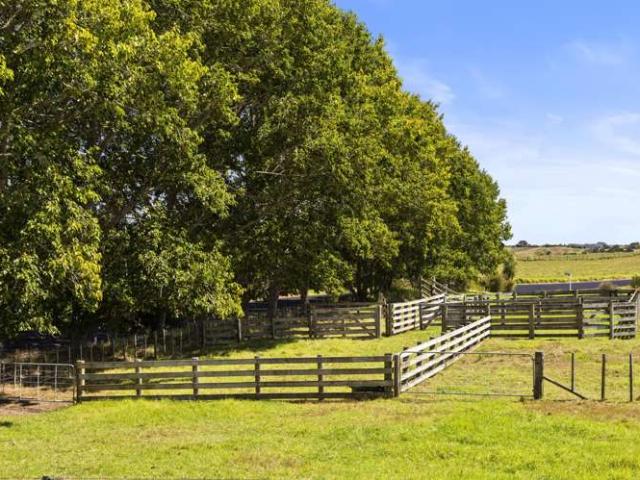 Property for sale in Auckland, Oroua County