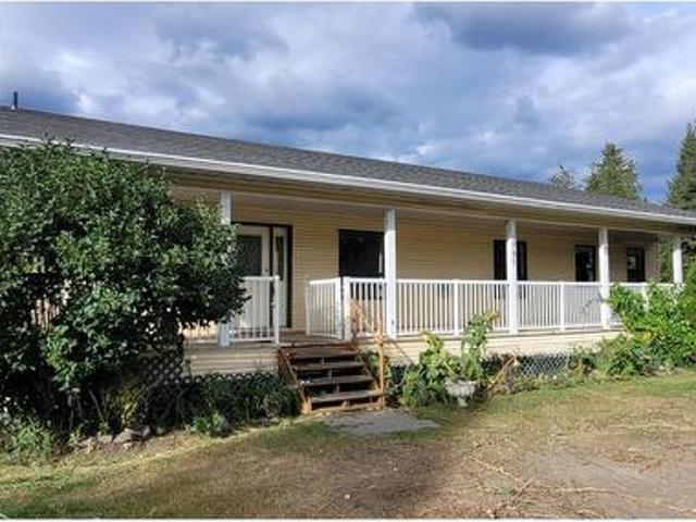 House for sale in Area D (Commodore Heights/McLeese Lake), Cariboo Regional District