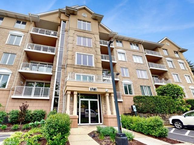 Condo for sale in Park Ridge, Illinois