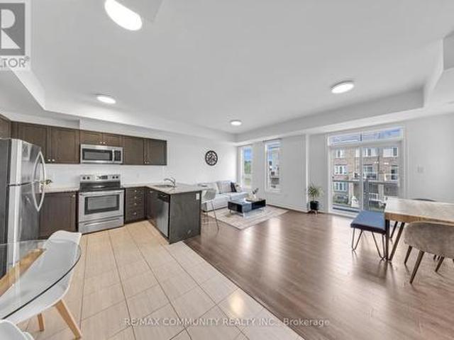 Townhouse for sale in Durham, Ontario