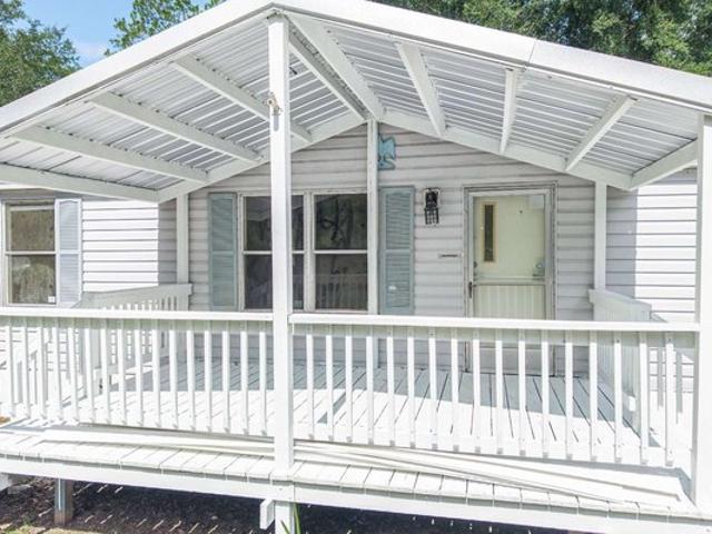 House for sale in Suwannee, Florida