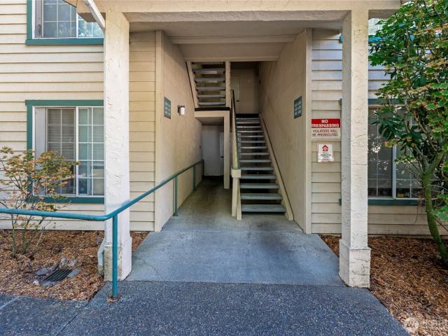 Condo for sale in Burien, Washington
