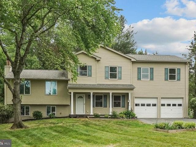 House for sale in Dickerson, Maryland