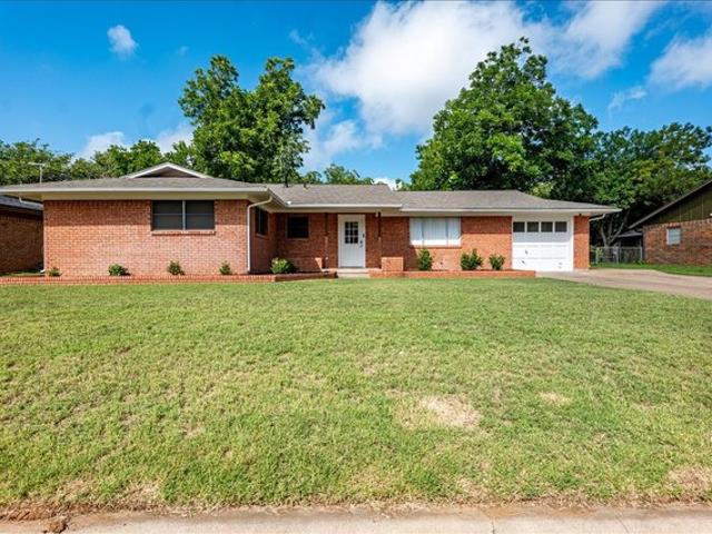 House for sale in Stephenville, Texas
