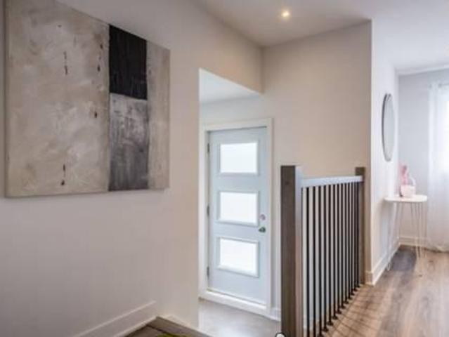 House for rent in Laval