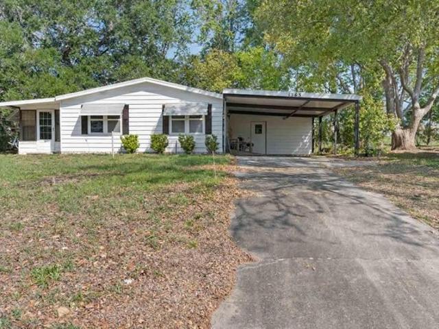 House for sale in Lady Lake, Florida