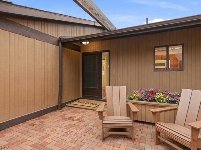 Condo for rent in Chagrin Falls, Ohio