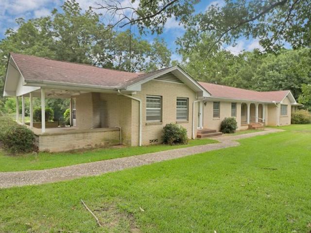 House for sale in Rusk, Cherokee County