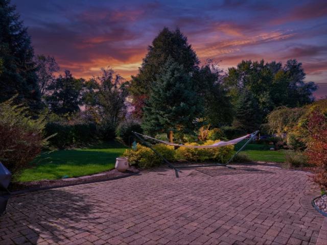 House for sale in Lindenhurst, Lake County