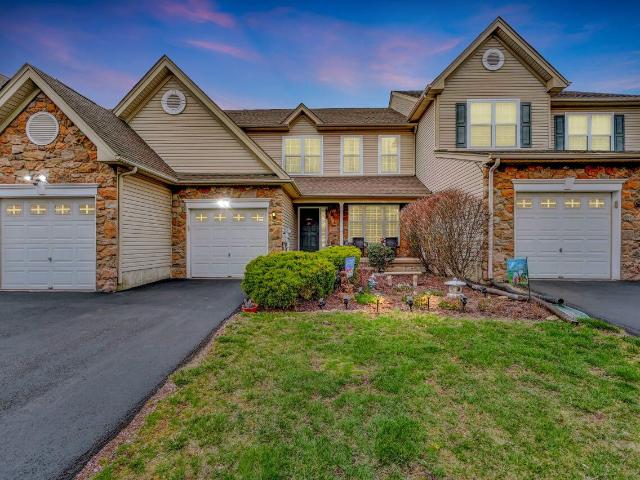 Townhouse for sale in East Stroudsburg Townhouse for sale in East Stroudsburg