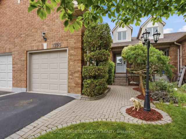 Townhouse for sale in Woburn, Ontario
