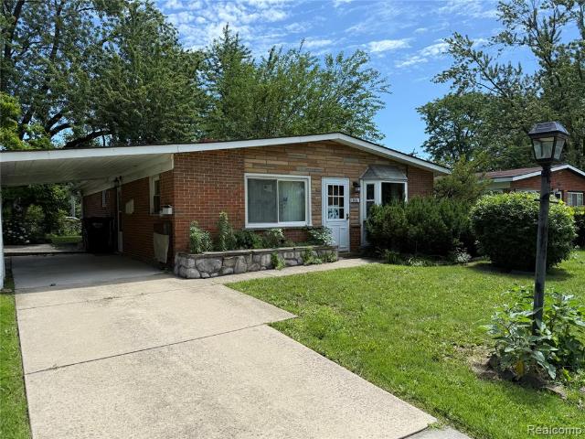 House for sale in Madison Heights, Michigan