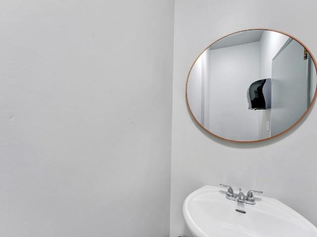 Apartment for rent in Vancouver, British Columbia