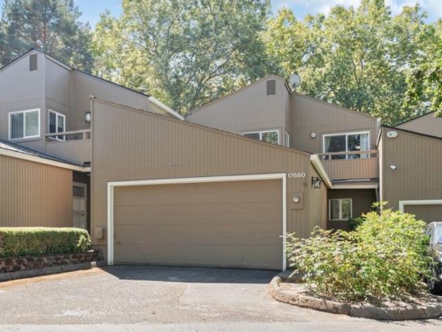 Townhouse for sale in Oregonia