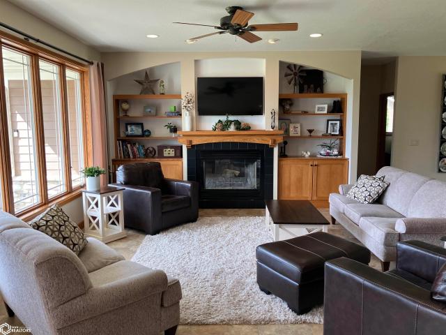 House for sale in Cerro Gordo, Iowa