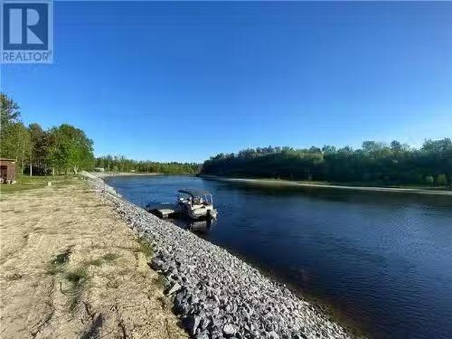 House for sale in Copper Cliff, Ontario