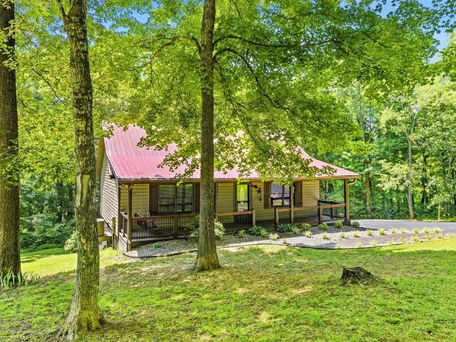 House for sale in Adolphus, Kentucky