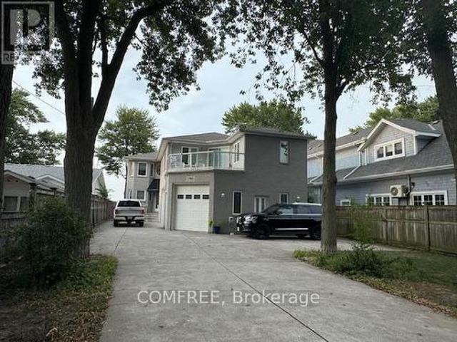 House for sale in Lakeshore, Ontario