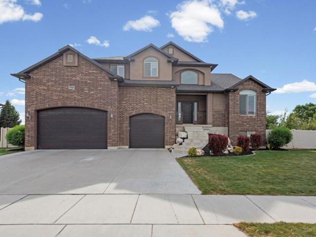 House for sale in Syracuse, Utah