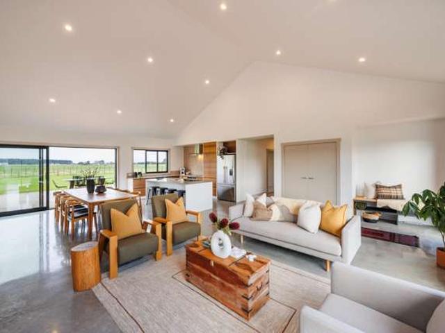 House for sale in Awahuri