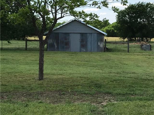 House for sale in Holland, Texas