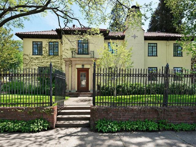 Duplex for rent in Minneapolis