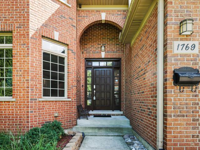 House for sale in Des Plaines, Illinois