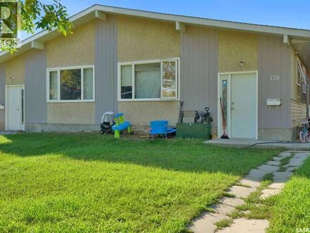 House for sale in Glen Elm Park, Regina