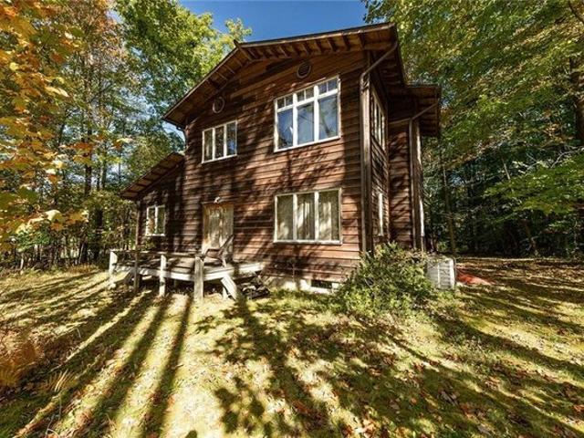 House for sale in Grove City, Mercer County