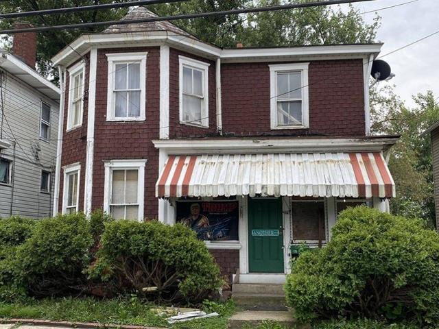 House for sale in Uniontown, Pennsylvania