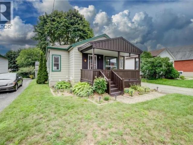 House for sale in Kitchener, Ontario