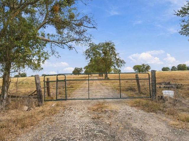 Land for sale in Marlin, Texas