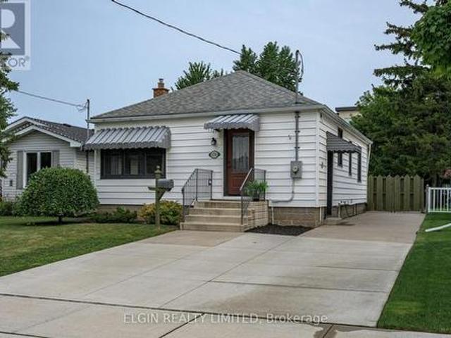 House for sale in St. Thomas, Ontario