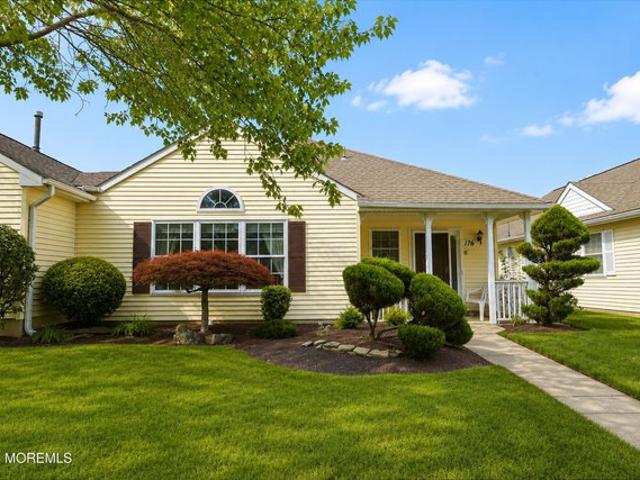 Condo for sale in Cedar Knolls, New Jersey