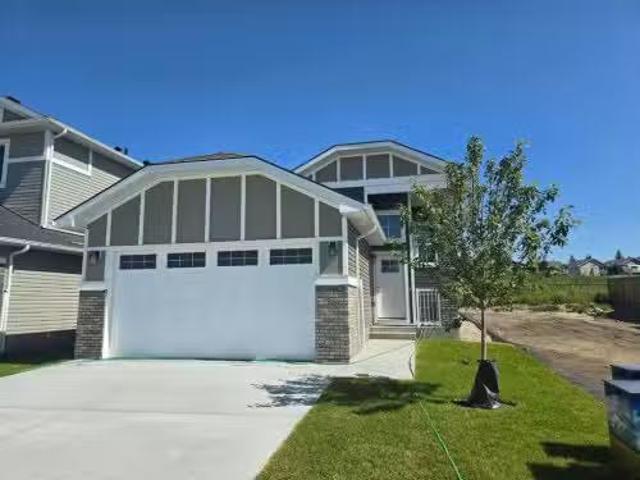House for sale in Strathmore, Alberta