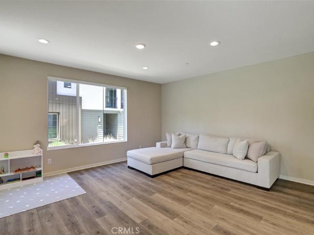 Condo for sale in Orange County Great Park, Irvine